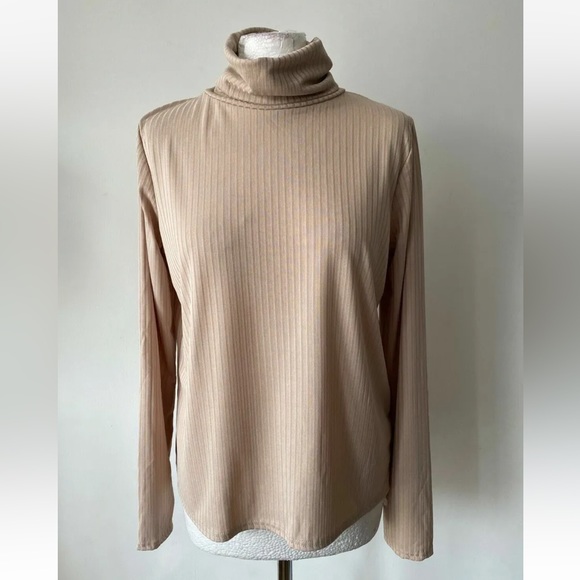 Nasty Gal Sweaters - Nasty Girl As Good Turtleneck Rib Top Stone Size 14 Split Open Back